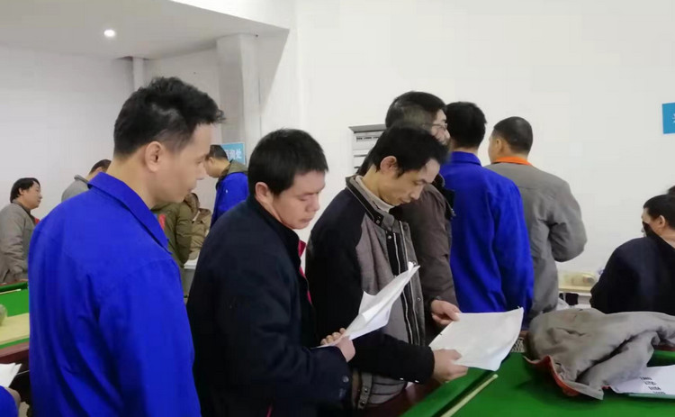 关爱员工预防职业病，，我们在行动