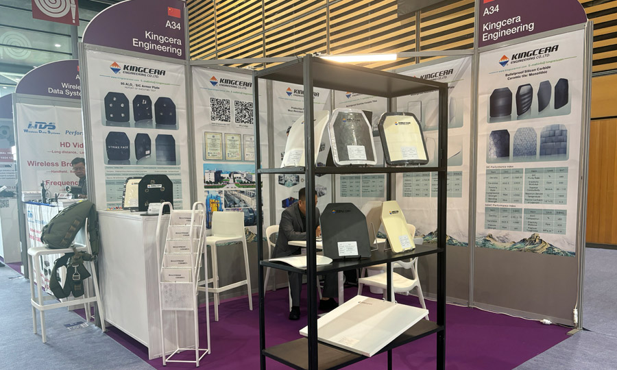 湖南尊龙人生就是博首页携最新防弹产品亮相法国欧洲国际防务展